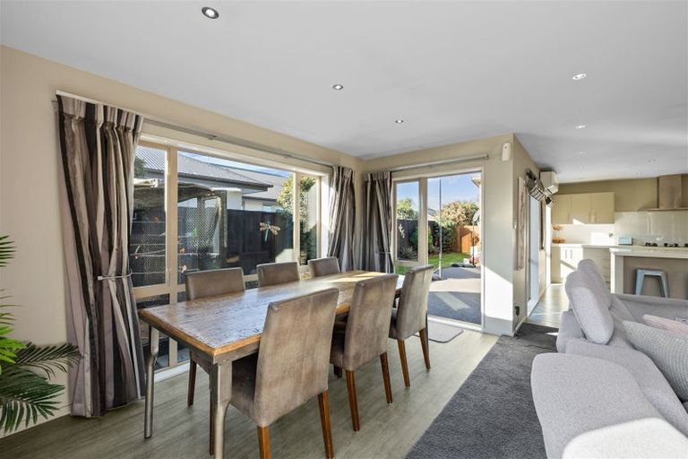 Photo of property in 11 Vasari Grange, Rolleston, 7614