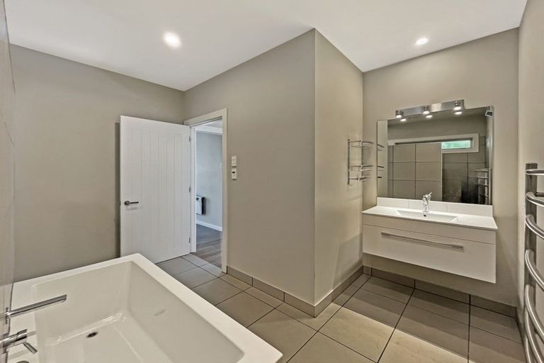 Photo of property in 78 Clyde Road, Ilam, Christchurch, 8041