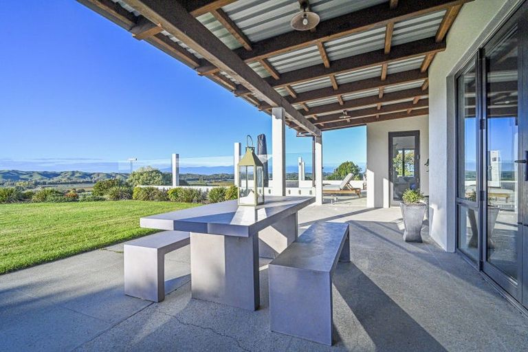 Photo of property in 266 Moteo Pa Road, Puketapu, Napier, 4183