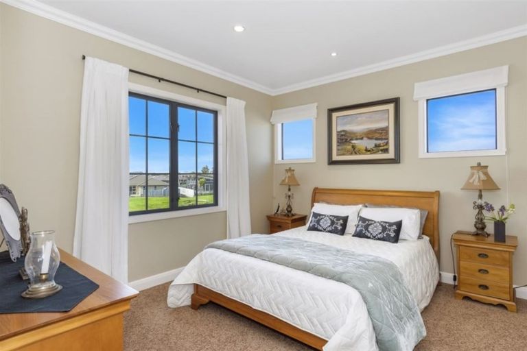 Photo of property in 166 Oriental Parade, Papamoa Beach, Papamoa, 3118