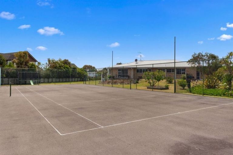 Photo of property in 24 Ohiwa Parade, Ohope, 3121