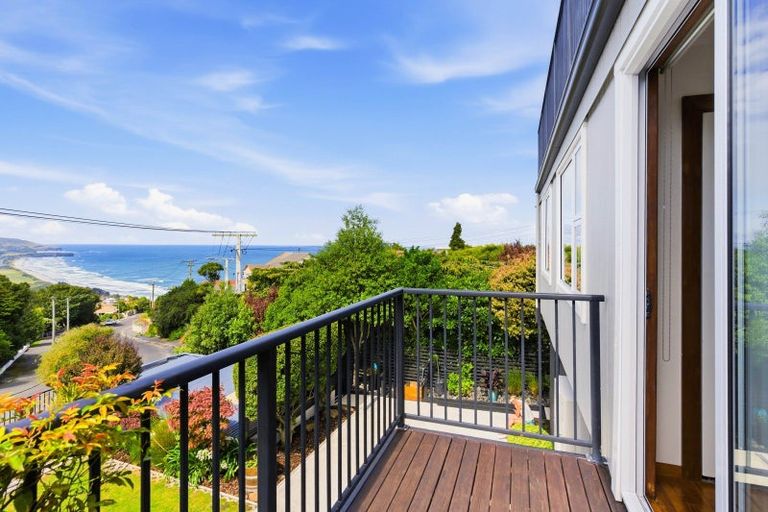 Photo of property in 37 Earls Road, Saint Clair, Dunedin, 9012