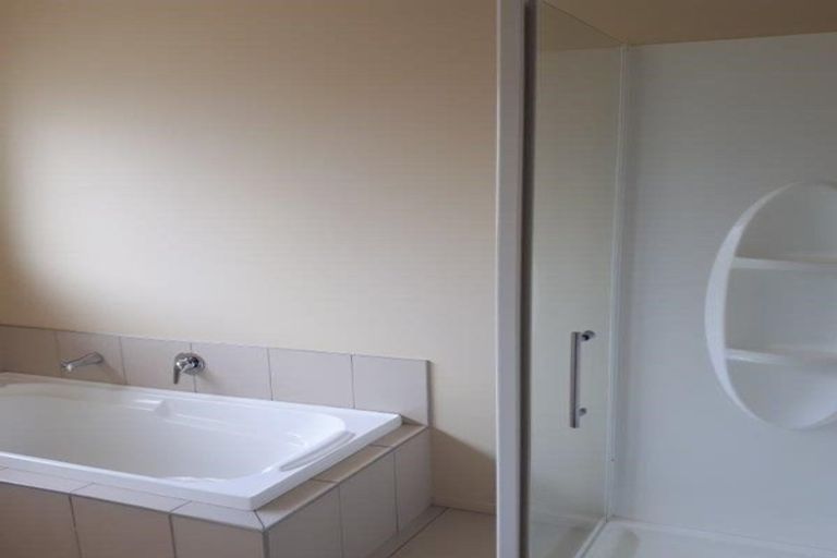 Photo of property in 17 Elm Drive, Rangiora, 7400