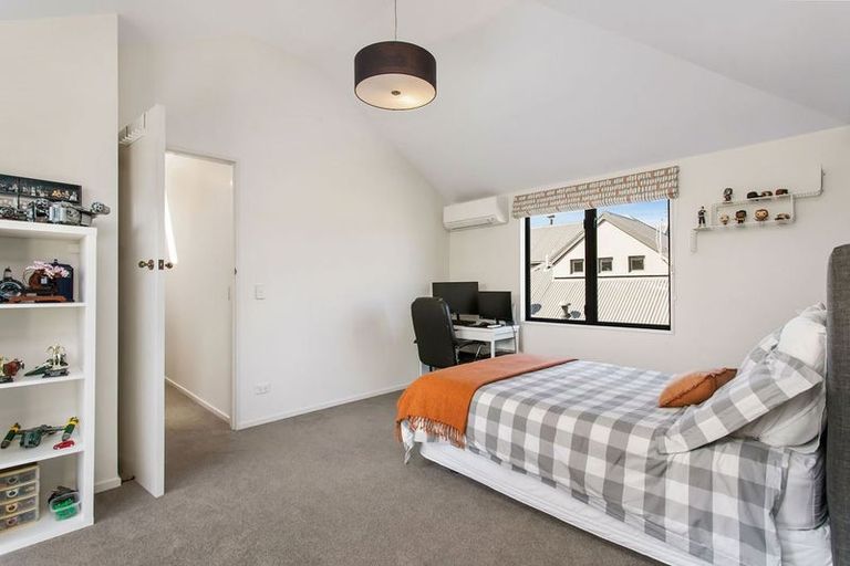 Photo of property in 89a Hawthorne Street, Strowan, Christchurch, 8052