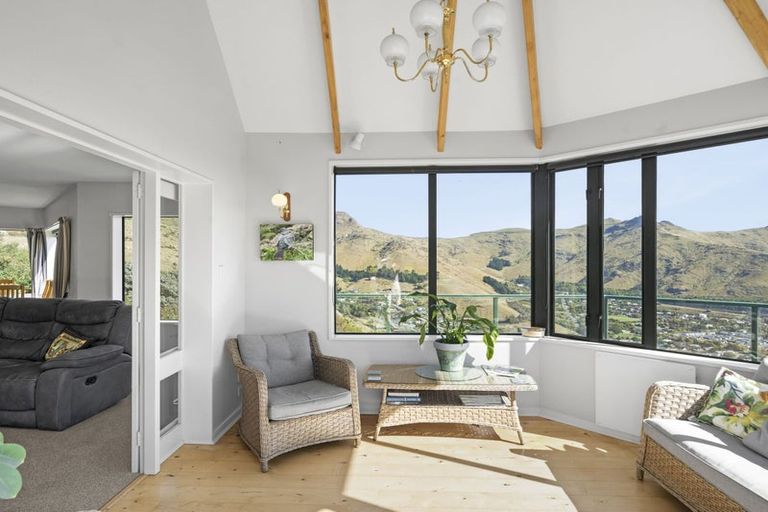 Photo of property in 18 Rockview Place, Mount Pleasant, Christchurch, 8081