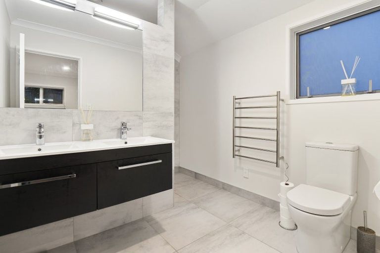 Photo of property in 19 Puhirake Crescent, Pyes Pa, Tauranga, 3112