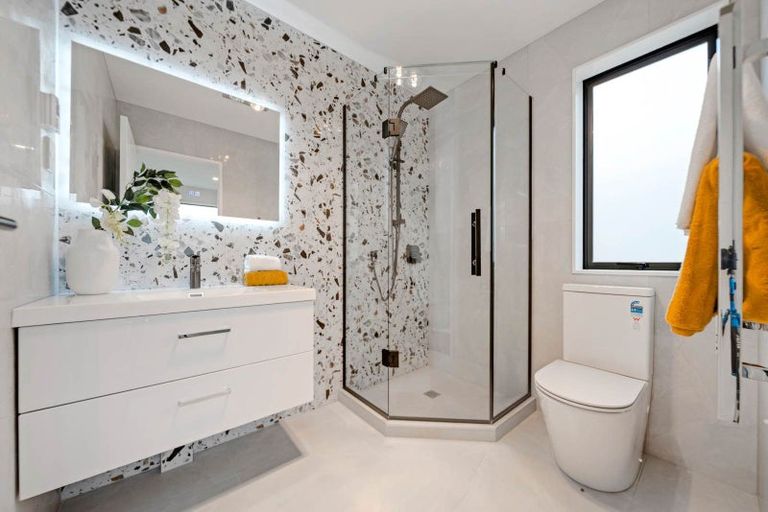 Photo of property in 332 Flat Bush School Road, Flat Bush, Auckland, 2019