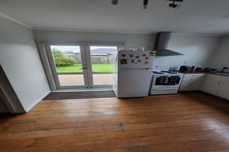 Photo of property in 8 Sussex Street, Levin, 5510