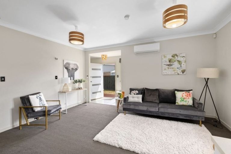 Photo of property in 18 Young Grove, Stokes Valley, Lower Hutt, 5019