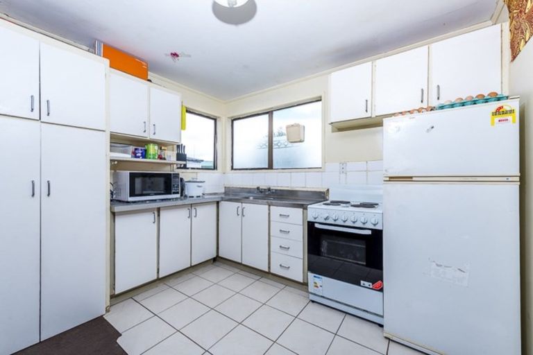 Photo of property in 8 Karepo Crescent, Ranui, Auckland, 0612
