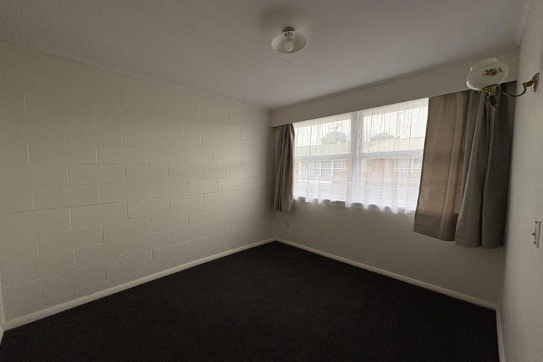 Photo of property in 8 Sandleigh Road, Hamilton Lake, Hamilton, 3204