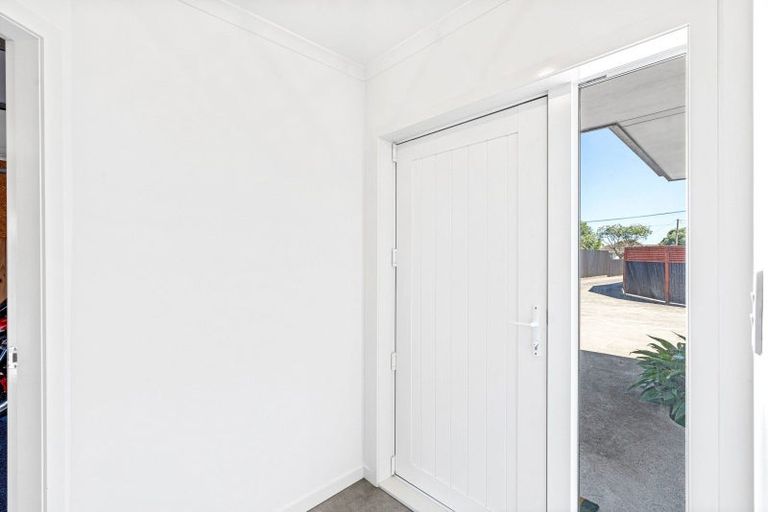 Photo of property in 12 Sussex Street, Levin, 5510