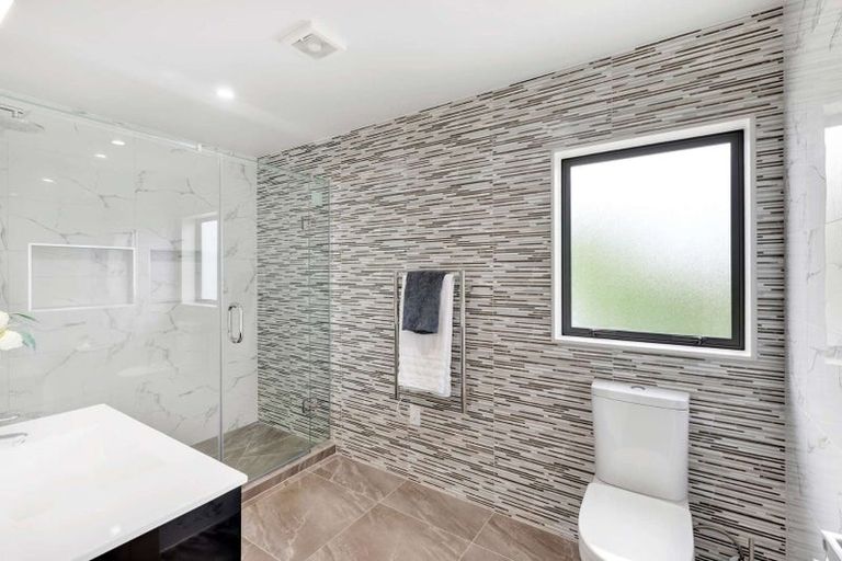 Photo of property in 7a Woodvale Road, Glen Eden, Auckland, 0602