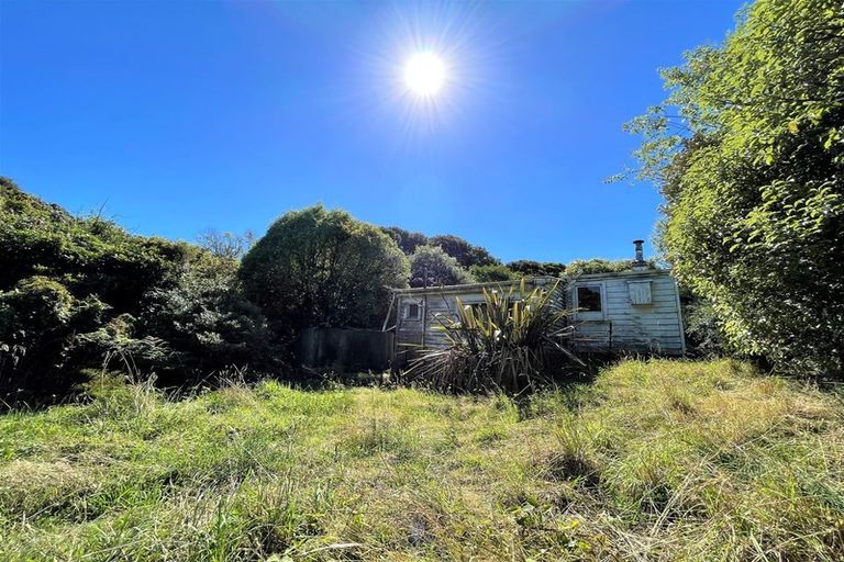 Photo of property in 14 Tarata Street, Kaka Point, 9271