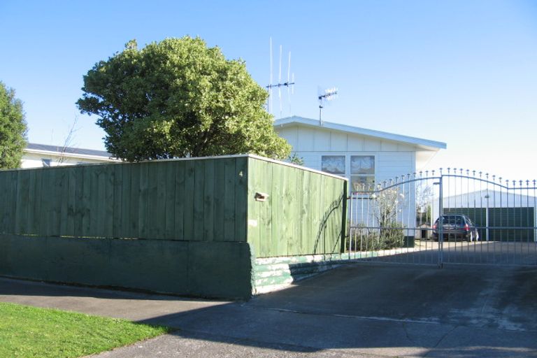 Photo of property in 4 Kaituna Street, Milson, Palmerston North, 4414