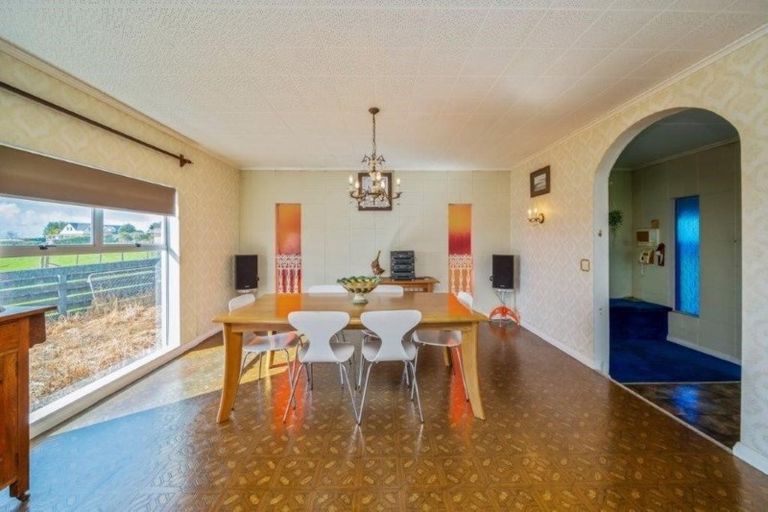 Photo of property in 8a Clifford Street, Hawera, 4610