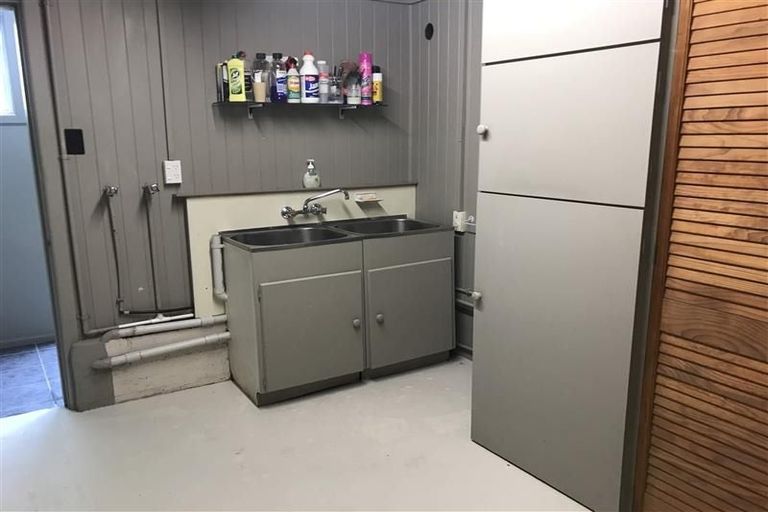 Photo of property in 9 Ford Road, Opawa, Christchurch, 8023