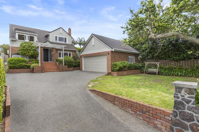 Photo of property in 206 Hurstmere Road, Takapuna, Auckland, 0622