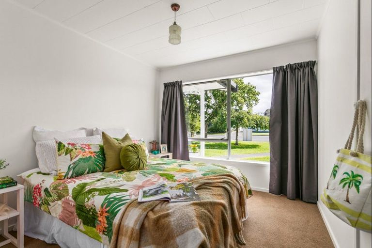 Photo of property in 15 Byron Street, Te Hapara, Gisborne, 4010