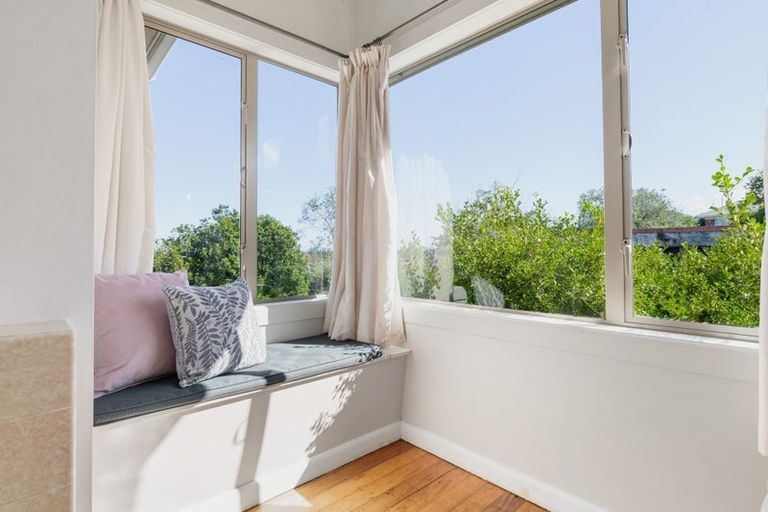 Photo of property in 110 Cambridge Road, Hillcrest, Hamilton, 3216