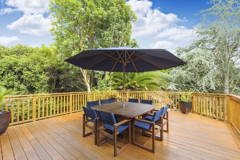 Photo of property in 103 Wirihana Road, Titirangi, Auckland, 0604