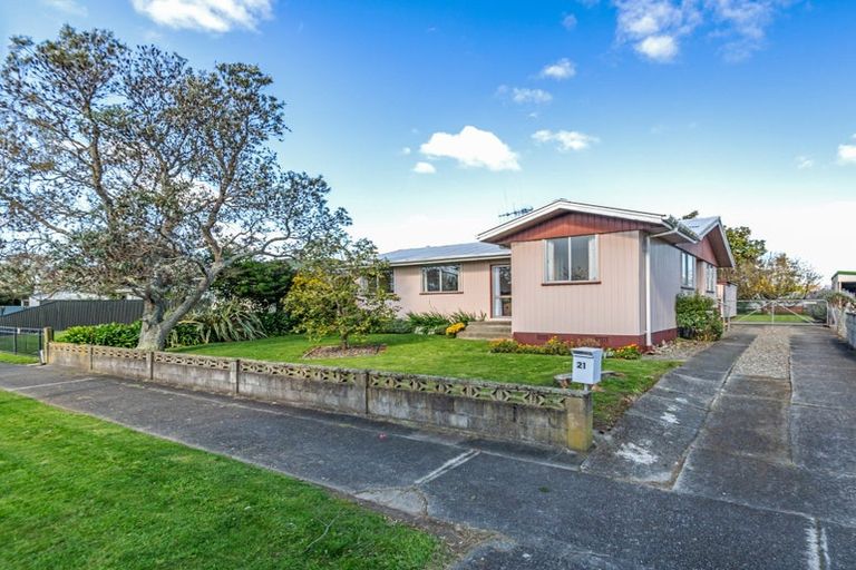 Photo of property in 21 Dampier Avenue, Awapuni, Palmerston North, 4412