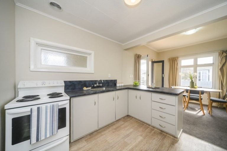 Photo of property in 21a Haydon Street, Roslyn, Palmerston North, 4414