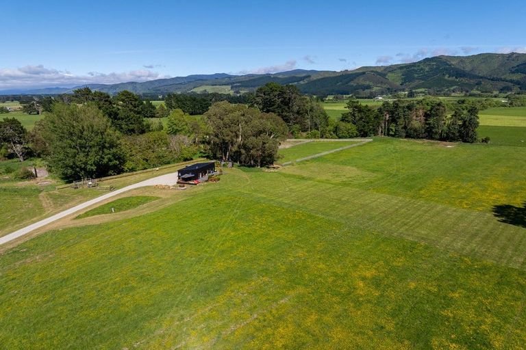 Photo of property in 66c Thomas Road, Carrington, Carterton, 5791