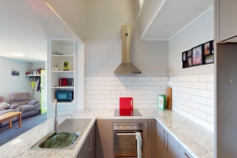 Photo of property in 16 Forth Street, Levin, 5510