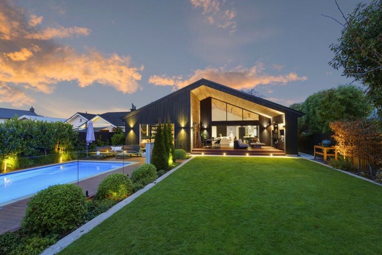 Photo of property in 39 Paparoa Street, Papanui, Christchurch, 8053