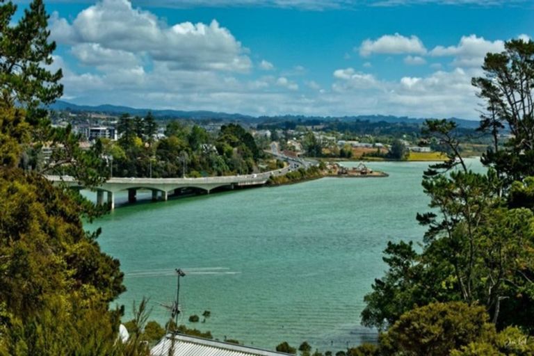 Photo of property in 10 Remu Place, Greenhithe, Auckland, 0632