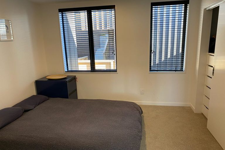 Photo of property in 7/80 Seatoun Heights Road, Seatoun, Wellington, 6022