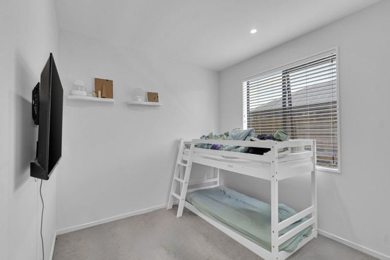 Photo of property in 18 Kura Lane, Aranui, Christchurch, 8061