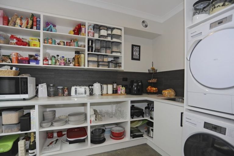 Photo of property in 121a Bellevue Road, Brookfield, Tauranga, 3110