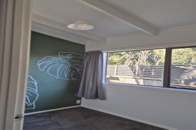 Photo of property in 171 Motutara Road, Muriwai, Waimauku, 0881