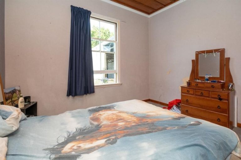 Photo of property in 6 Julian Street, Eltham, 4322