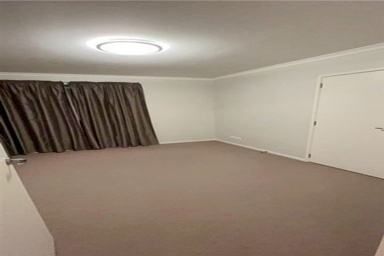 Photo of property in 10 Vincent Lane, Hobsonville, Auckland, 0616