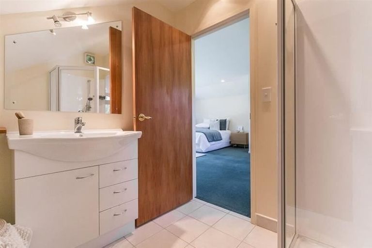 Photo of property in 92 Ellis Wallace Road, Eskdale, Napier, 4182