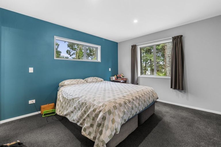 Photo of property in 103 Gregory Road, Waitakere, Henderson, 0782