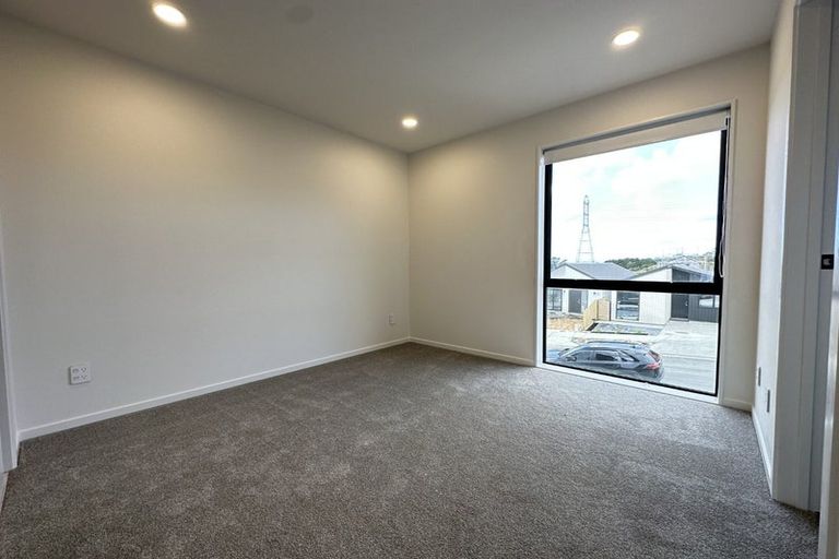 Photo of property in 63 Biokovo Street, Massey, Auckland, 0614