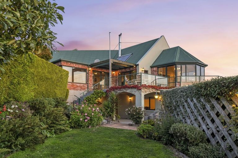 Photo of property in 18 Rockview Place, Mount Pleasant, Christchurch, 8081