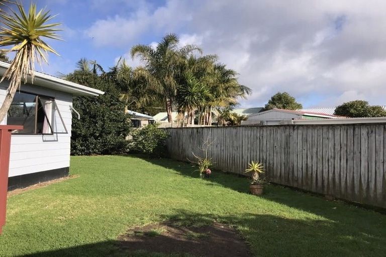 Photo of property in 7 Riserra Drive, Ranui, Auckland, 0612