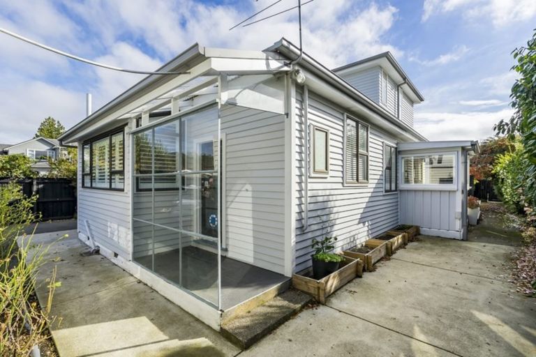 Photo of property in 64 Jeffreys Road, Fendalton, Christchurch, 8052
