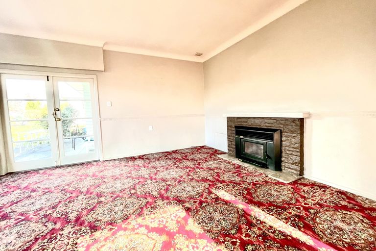 Photo of property in 27 Landscape Road, Papatoetoe, Auckland, 2025