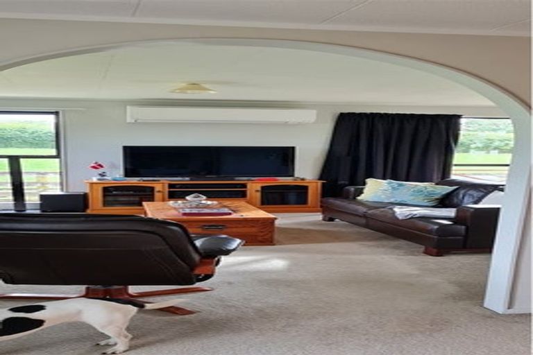 Photo of property in 297 Kingseat Road, Kingseat, Pukekohe, 2679