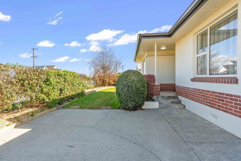 Photo of property in 23 Crombie Street, Gore, 9710