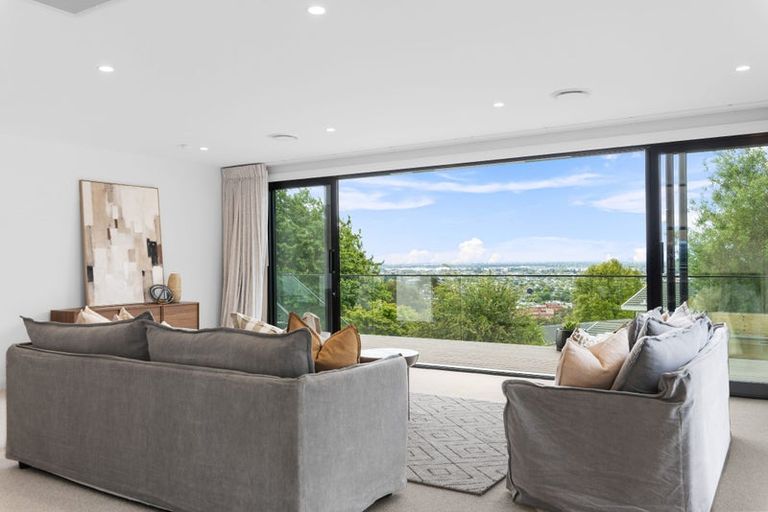 Photo of property in 66 Hackthorne Road, Cashmere, Christchurch, 8022