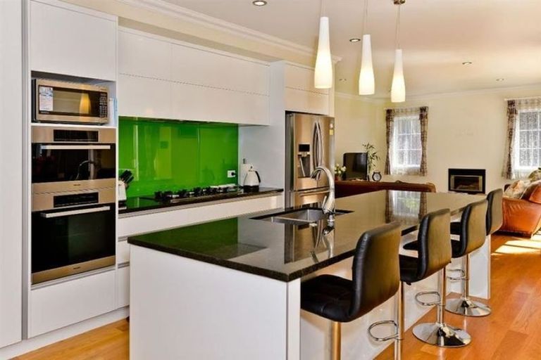 Photo of property in 9a Harrison Avenue, Belmont, Auckland, 0622