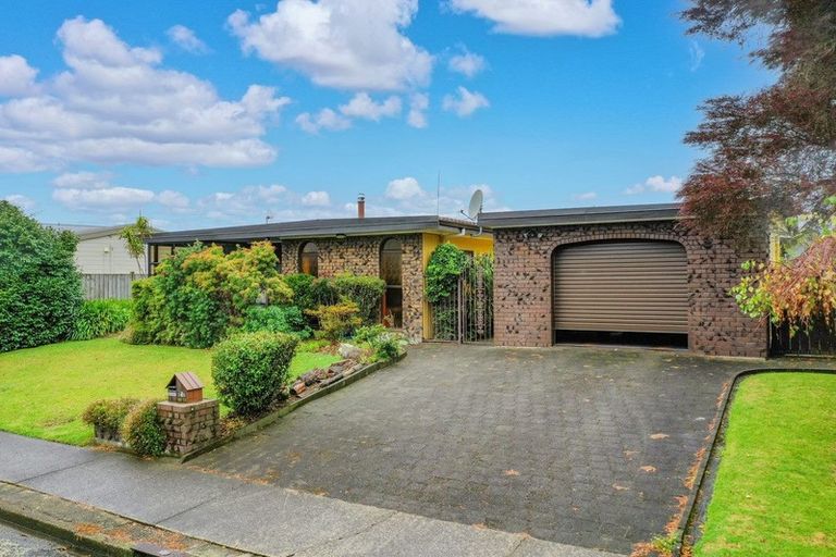 Photo of property in 118 Riverside Drive, Whakatane, 3120