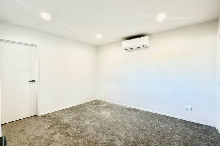 Photo of property in 2/36 Halsey Road, Manurewa, Auckland, 2102
